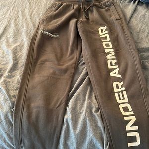 Men’s joggers under Armour